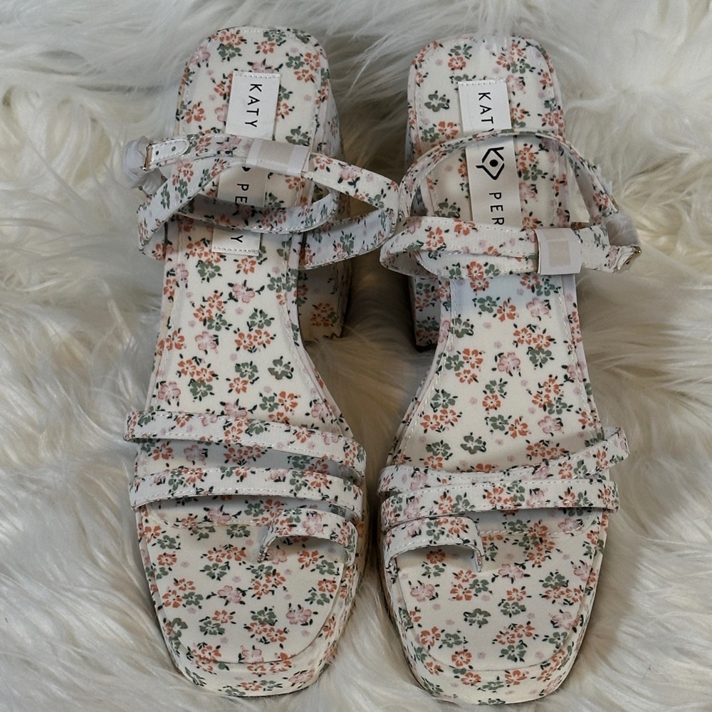 BRAND NEW Katy Perry strappy sandals